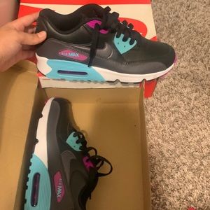 Size 6y need gone fast as possible!